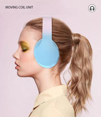 Auriculares sobre el oído, auriculares ligeros plegables de Bluetooth del ABS con los graves profundos